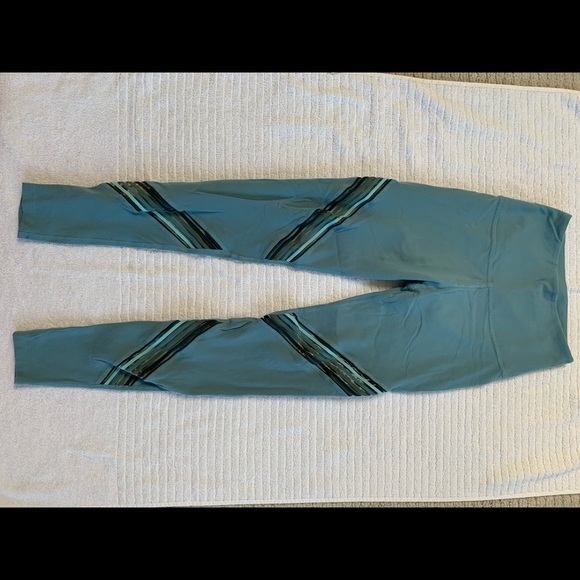 Beyond yoga matching set - Picture 4 of 4